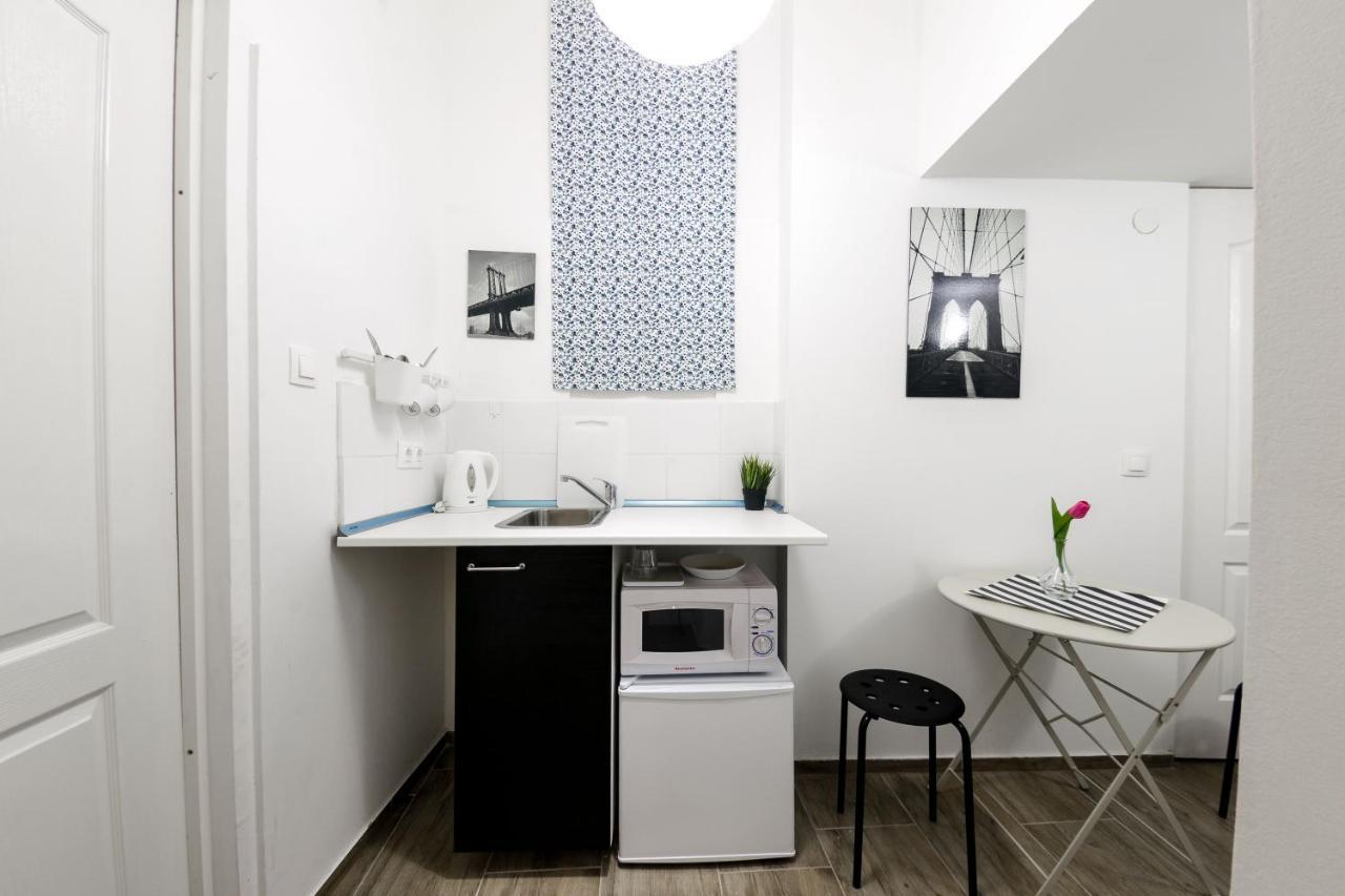 Rio'S Stylish Central Flats Budapest Zimmer foto